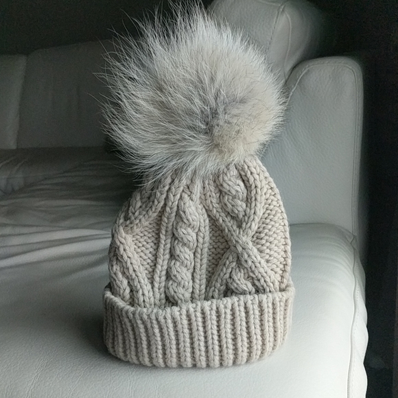 Nathaniel Cole Accessories - Fur Pompom Knit Hat
